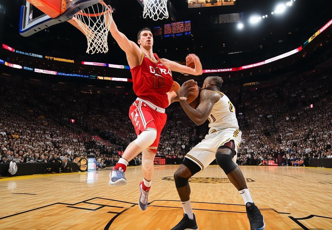 2018年NBA经典对决：骑士小牛巅峰之战回顾(图2)